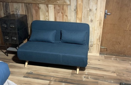 Saint-Christol-Les-Ales Appartement | Studio Industriel dans les Cévennes