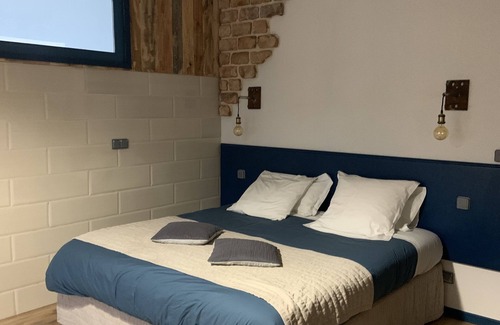 Saint-Christol-Les-Ales Appartement | Studio Industriel dans les Cévennes