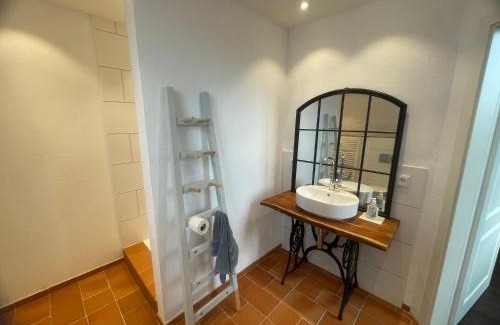 Mainz-Bingen Appartement | Industrial Loft in vineyard - One room only