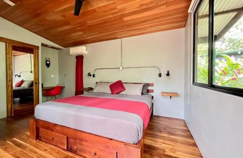 Uvita Appartement | Industrial Studio with private Jacuzzi