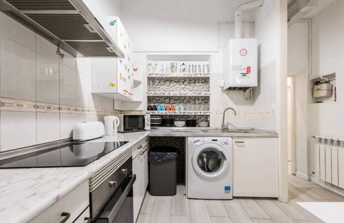 Chueca Appartement | INF, 5 BEDROOMS IN THE HEART OF MADRID
