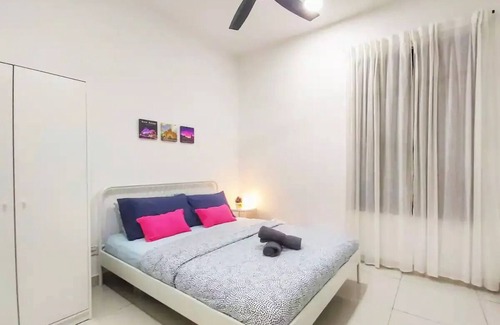 Bandar Kinrara Appartement | Infinity Pool@10 Kinrara - Pavilion near LRT& Sunwayn