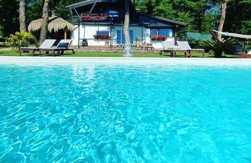Sutri Villa | Infinity pool near Rome