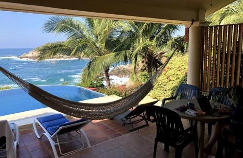 Hidalgo Maison | Infinity pool with spectacular views of the Pacific Ocean