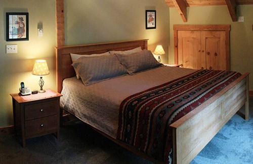Woodward Cabine | Ingleby Lodge -Central PA- Private Fly Fishing Paradise & Penn State Fan's Dream