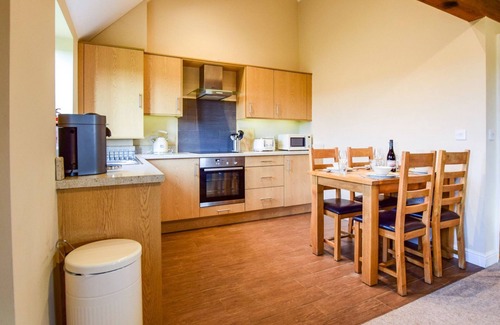 Bidford-on-Avon Cottage | Inglenook Barns - two pet-friendly barn conversions with hot tubs