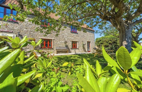Kewstoke Maison | Inglenook Cottage (Seaside-Dog Friendly-Country Cottage-w/ l