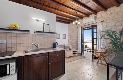 Ineia Appartement | Inia Lara Deluxe Suite by Nomads