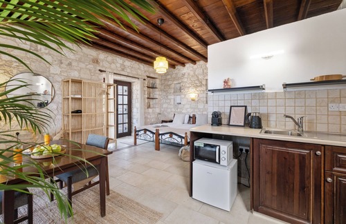 Ineia Appartement | Inia Lara Suites by Nomads
