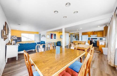 Edgewater Shores Maison | Inn at Sandcastle Beach