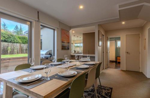 Lynmore Maison | Inn Lewis - Beside the Redwoods with Spa Pool