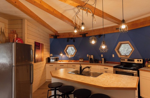 Whitehorse Cabine | Inn On The Lake