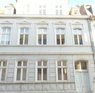 Greifswald Appartement | Innenstadt - 110m2 wunderschöner Altbau am Landesmuseum mit 3 Schlafzimmern und 2 Bädern