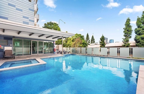 South Brisbane Appartement | Inner City Action! 3Bed/2Bath/1Car/3Balconies