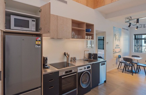 Nelson City Centre Appartement | Inner City Apartments - 4 - Beautiful apartment with Rooftop Terrace!