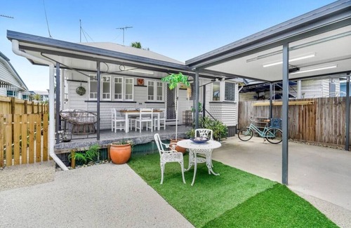 Parramatta Park Maison | Inner City Serenity!
