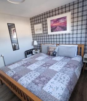 Longcroft Maison | Innisfail Edi