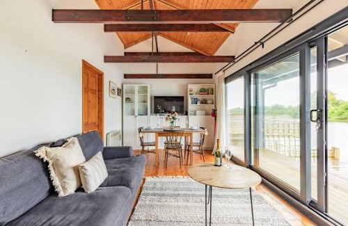 Brundall Maison | Innisfree House By Leap Escapes