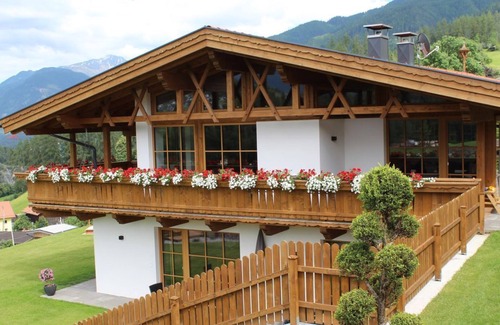 Arzl im Piztal Appartement | Inntalblick - Landhaus Eiter