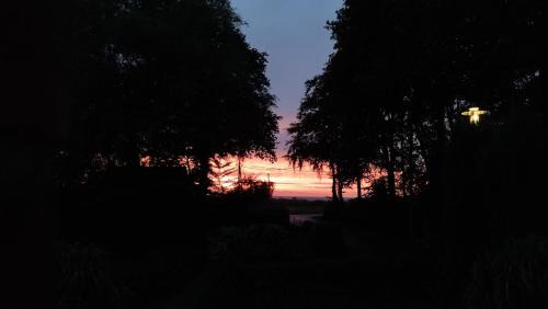 Hohen Niendorf Appartement | Inspektorenhaus am Jagdschloss mit Meerblick