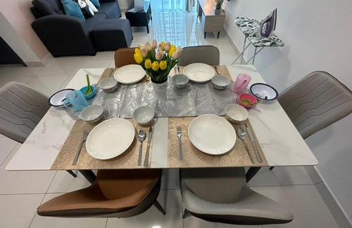 Mont Kiara Appartement | Inspirasi Mont Kiara 3 Rooms Balcony Free WIFI & Carpark By The Homez
