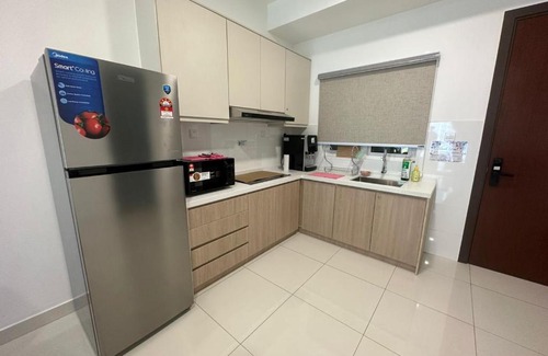 Mont Kiara Appartement | Inspirasi Mont Kiara 3 Rooms Balcony Free WIFI & Carpark By The Homez