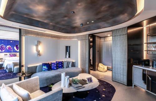 Pudong Station Balnéaire | InterContinental Shanghai Harbour City by IHG