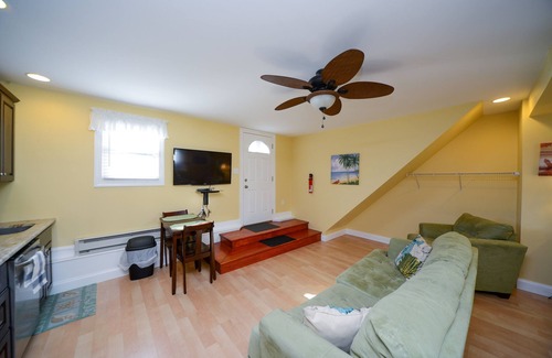 Gold Coast Copropriété | Internet, Câble, Fenêtre A / C, Douche extérieure
