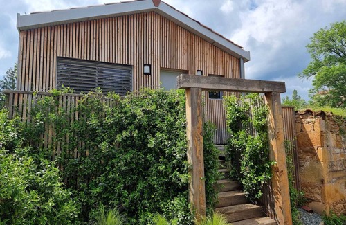 Jarnioux Maison | Maison intimiste avec Spa et sauna à 30 minutes de Lyon. Détente et intimité.
