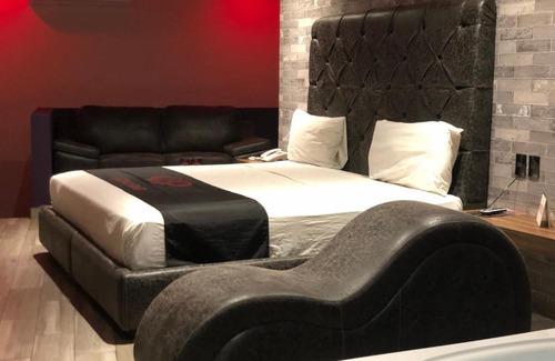Old Town Hôtel | Intimisimo Suites Autohotel Centro Only Adult