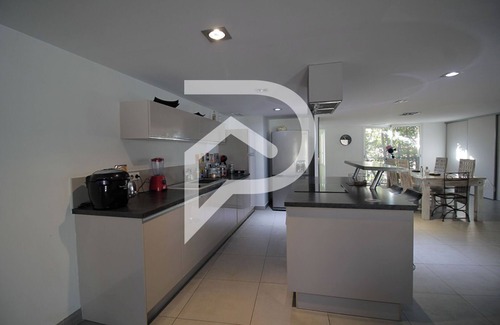 Aigues-Mortes Appartement | Intra Muros - Aigues Mortes - Appartement de 140m²