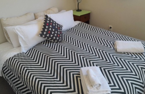 Linwood Lit Et Petit-Déjeuner | Intrepid bed and breakfast king family room SLEEP MAX 3