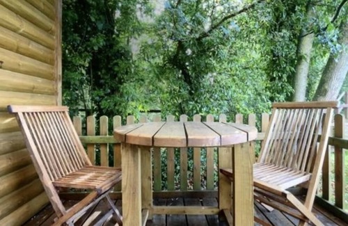 Newmarket Cabine | Inviting 1-Bed Cabin in Newmarket