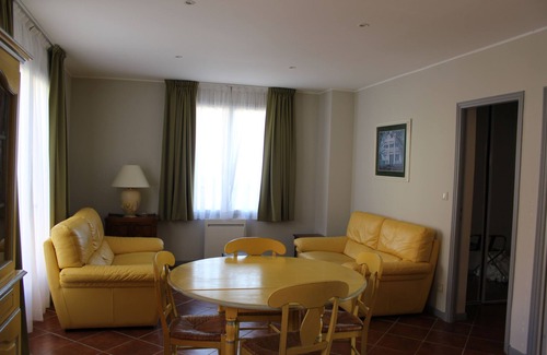 Belleme Appartement | Inviting 2 or 3 Bed Apartment in Belleme
