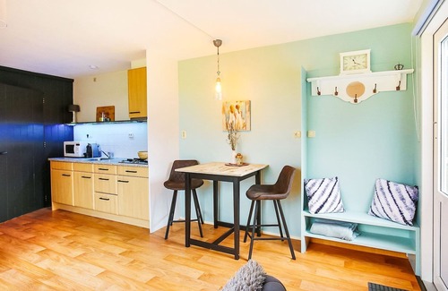 Baflo Appartement | Inviting Apartment in Baflo with Terrace
