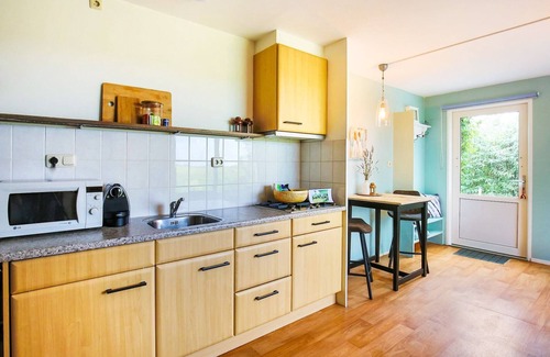 Baflo Appartement | Inviting Apartment in Baflo with Terrace