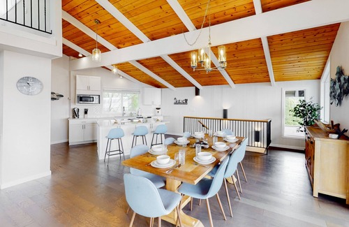 Camano Island Maison | Inviting pet-friendly waterfront home with firepit, pool table, grill, & W/D