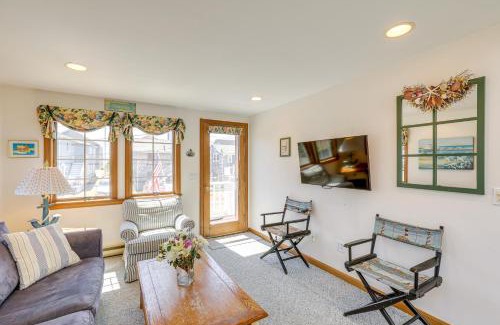 Rockport Maison | Inviting Rockport Rental with Deck Walk to Beach!