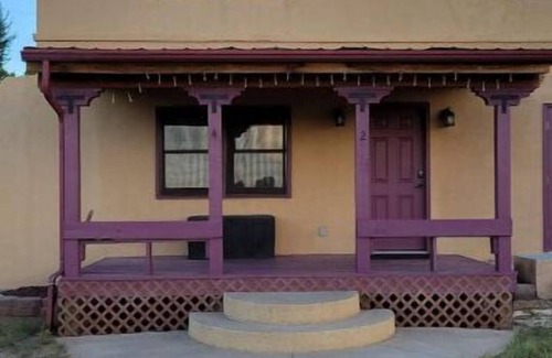 Walsenburg Maison | Welcome to Casa Grande! Charming 2 Bed/1 Bath Adobe Home in Southern Colorado.