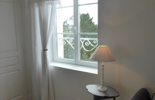 Chaillevette Appartement | IR, Appartement d'hôtes 2 personnes dans ancien moulin, piscine, proche Royan