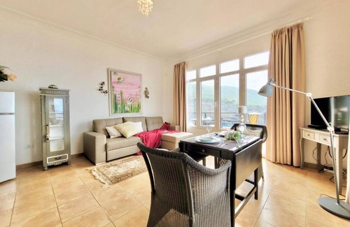 San Marcos Appartement | Ireland 1 by The Ocean Rentals