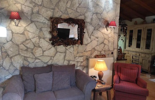 Kertezi Maison | Irene's Cottage House