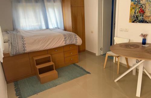Mevaseret Zion Appartement | Iris privet room