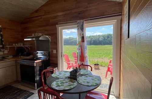 New London Location De VR | Irish Acres Farm GLAMPGround Deluxe & Rustic Glamping Hosting 1-22 persons