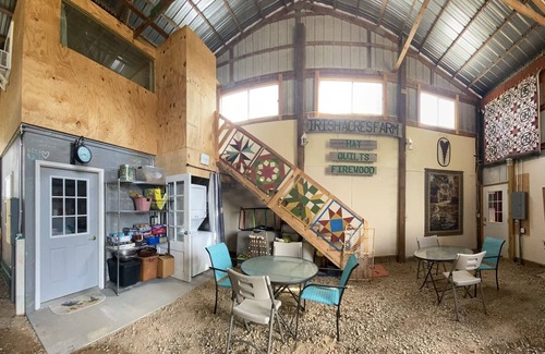New London Location De VR | Irish Acres Farm GLAMPGround Deluxe & Rustic Glamping Hosting 1-22 persons