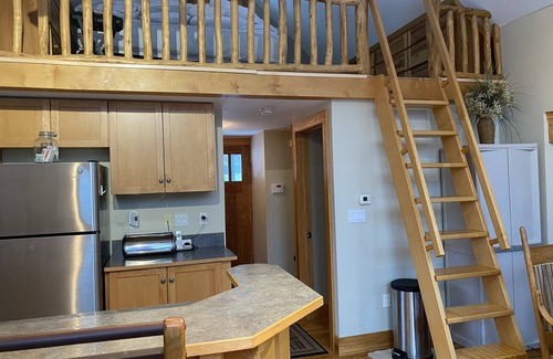 West Valley Maison | Irish Hill
