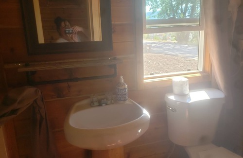 Thompson Falls Cabine | Iron line cabin 804