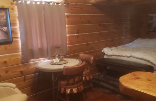 Thompson Falls Cabine | Iron line cabin 804