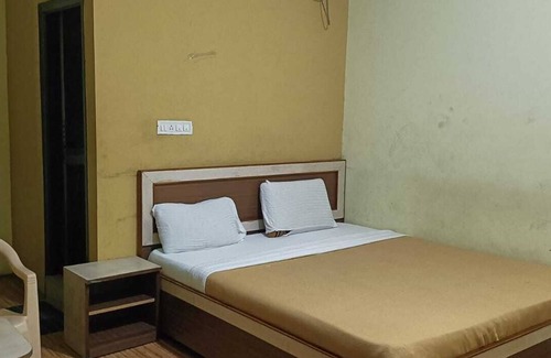 Dharwad Hôtel | iROOMZ Hotel Vishwa Lodging