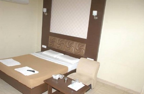 Bellary Hôtel | Iroomz Vaishali Residency